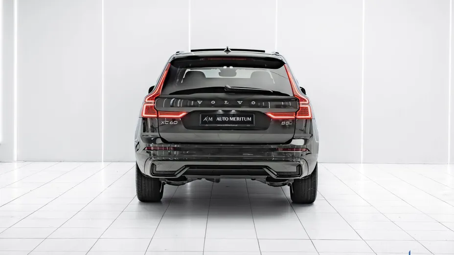 VOLVO XC60 XC60 B5 D AWD Ultimate Dark aut
