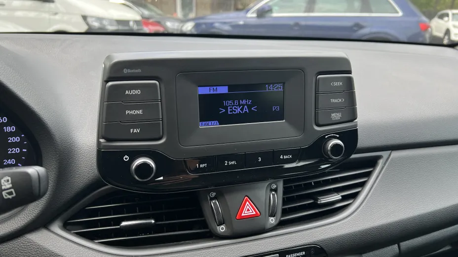HYUNDAI i30 i30 1.5 DPI Modern