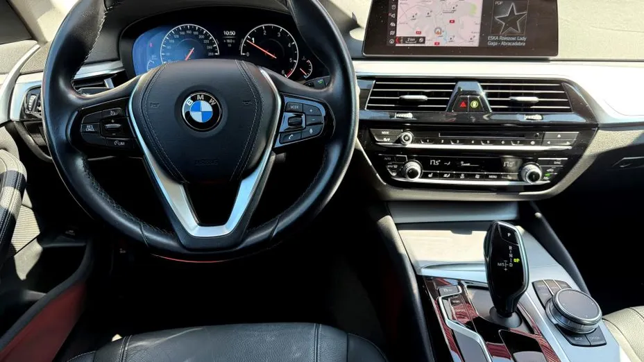 BMW Seria 5 520d xDrive sport-aut