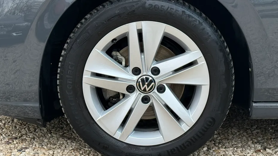 VOLKSWAGEN Golf Golf VIII 1.0 TSI Life