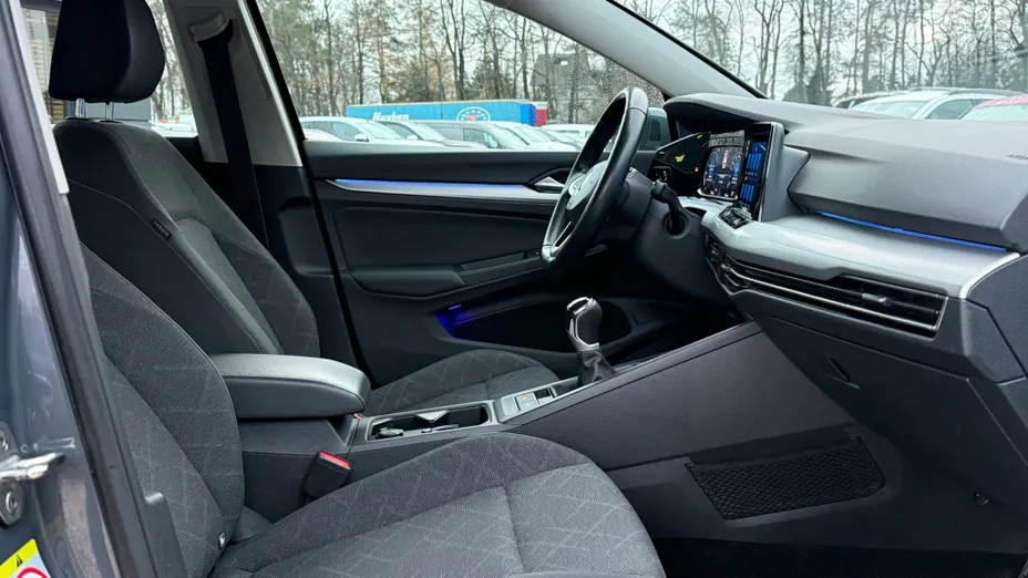 VOLKSWAGEN Golf Golf VIII 1.0 TSI Life