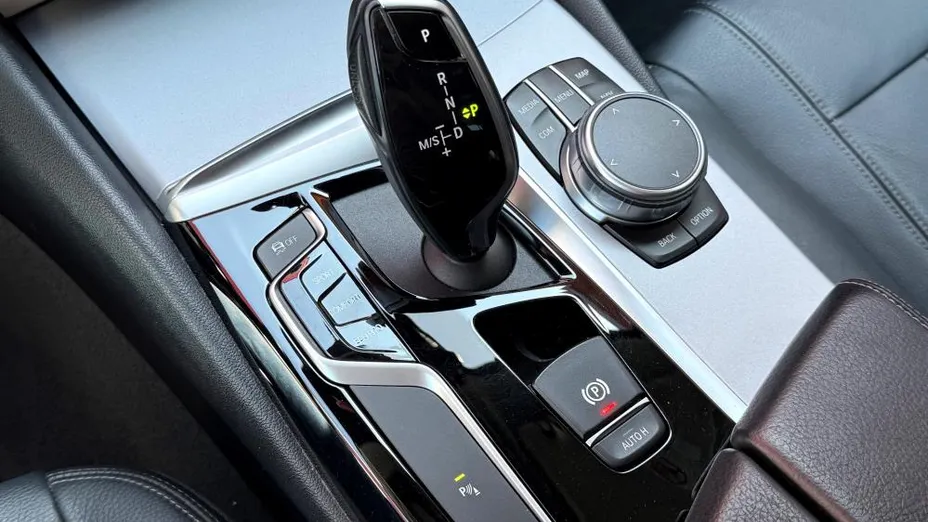 BMW Seria 5 520d xDrive sport-aut