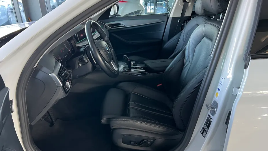 BMW Seria 5 520d mHEV Luxury Line aut