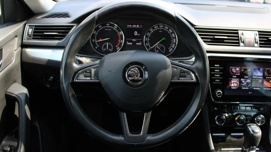 SKODA Superb Superb 1.8 TSI Ambition DSG