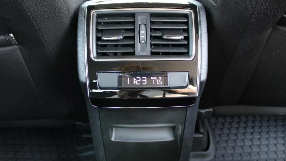 SKODA Superb Superb 1.8 TSI Ambition DSG