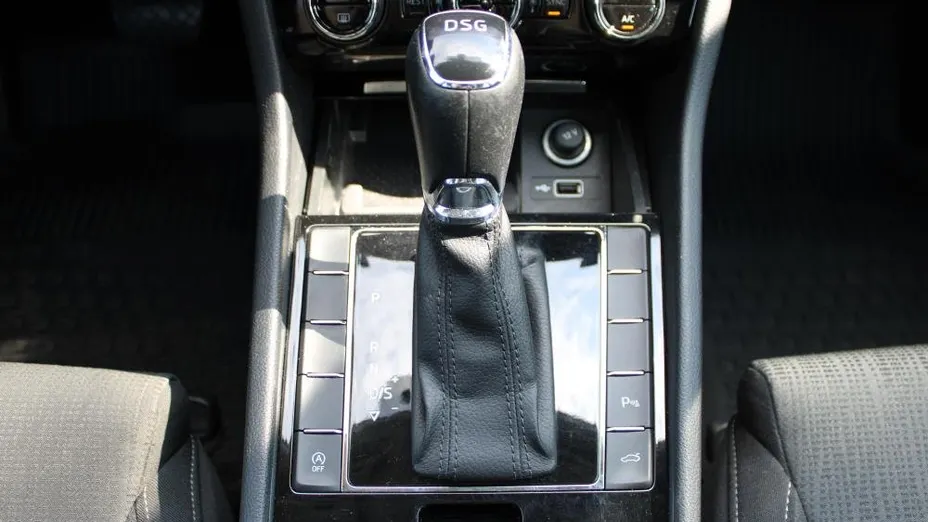 SKODA Superb Superb 1.8 TSI Ambition DSG