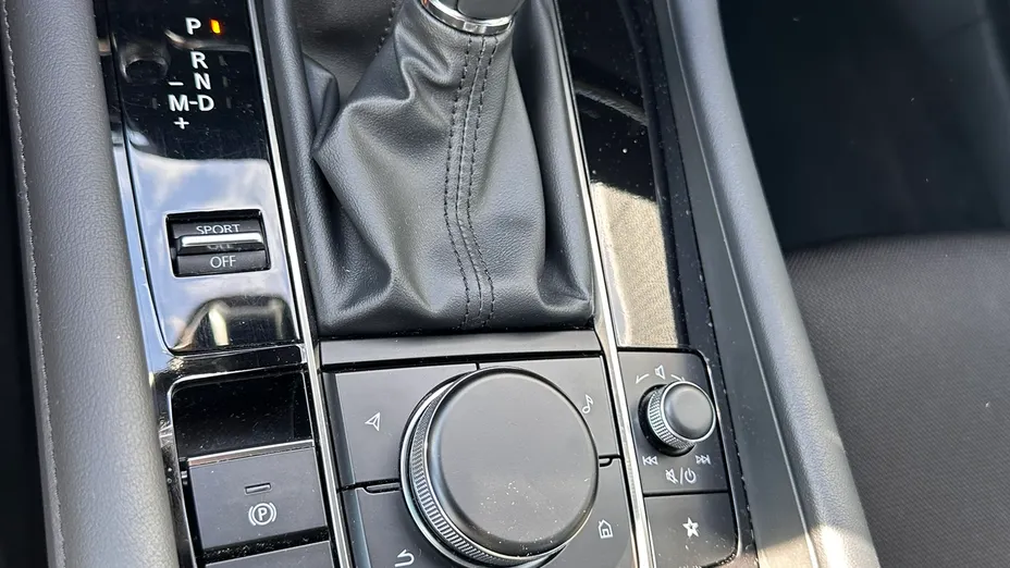 MAZDA 3 3 2.0 mHEV Exclusive Line aut