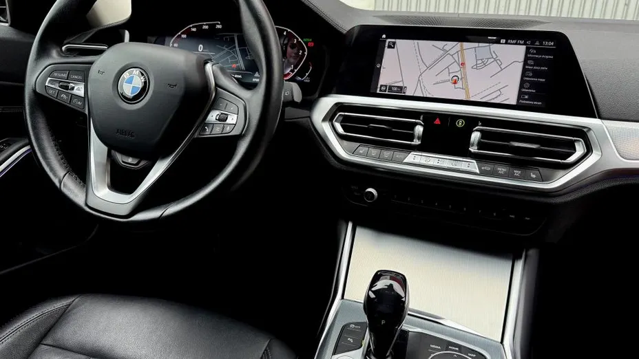 BMW Seria 3 320d xDrive Luxury Line sport-aut