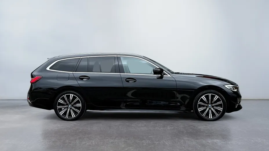 BMW Seria 3 320d xDrive Luxury Line sport-aut