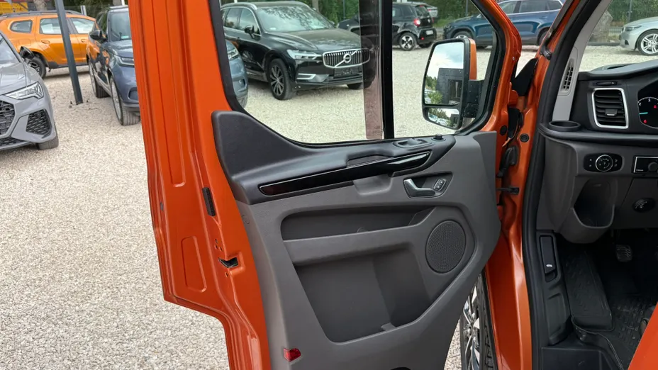 FORD Transit Custom Transit Custom 320 L2H1 Sport