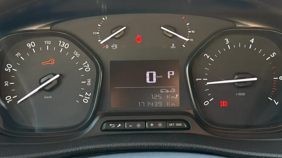 TOYOTA Proace Verso Proace Verso 2.0 D4-D Long Business Aut.