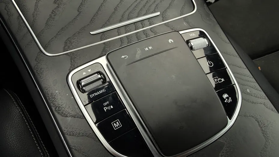 MERCEDES-BENZ GLC GLC 300 e 4-Matic AMG Line