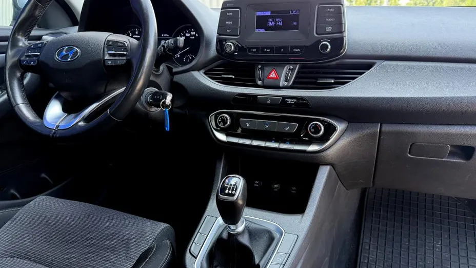 HYUNDAI i30 i30 1.5 DPI Classic +