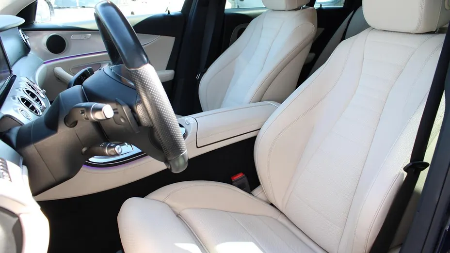 MERCEDES-BENZ E Klasa E 220 d 4-Matic 9G-TRONIC