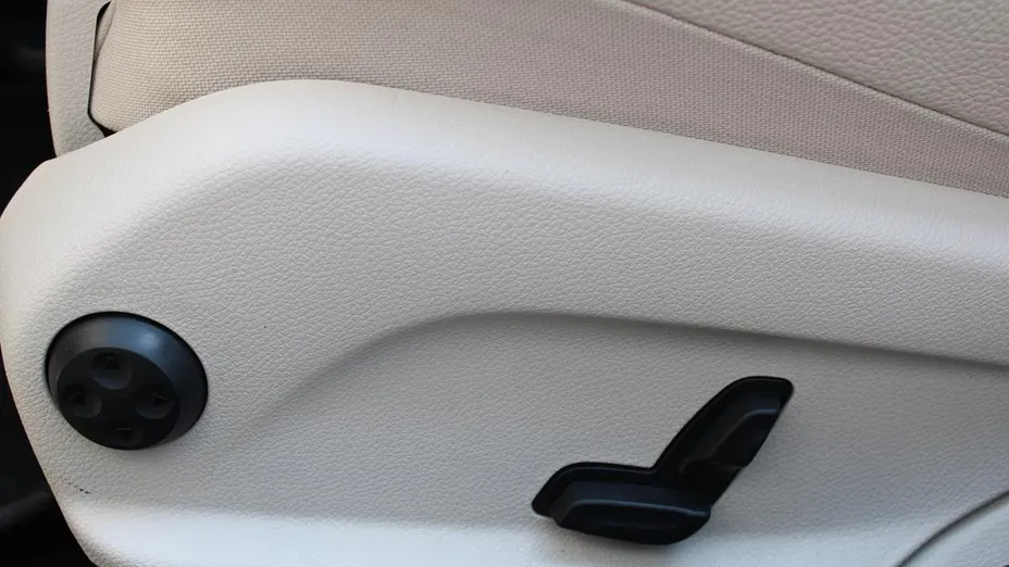 MERCEDES-BENZ E Klasa E 220 d 4-Matic 9G-TRONIC