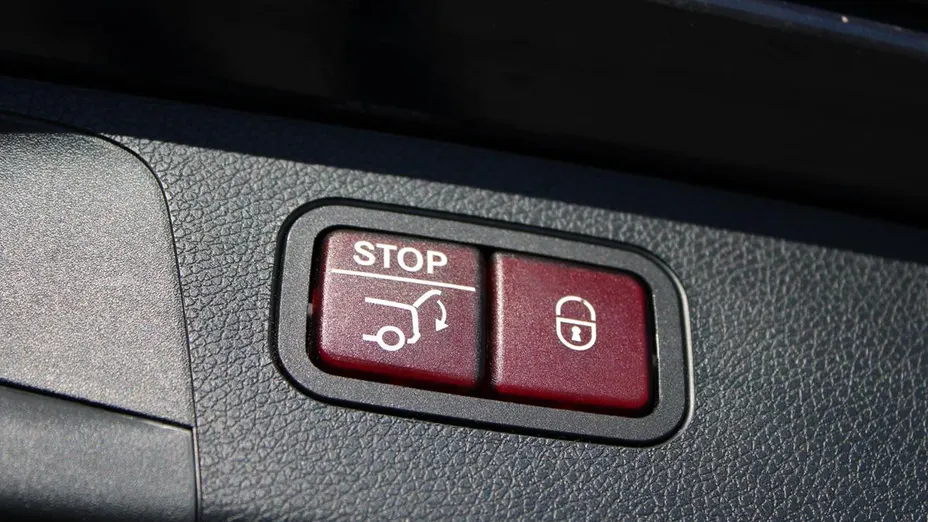 MERCEDES-BENZ E Klasa E 220 d 4-Matic 9G-TRONIC