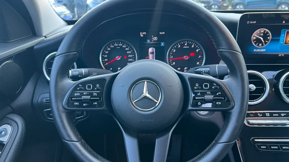 MERCEDES-BENZ C Klasa C 180 9G-TRONIC