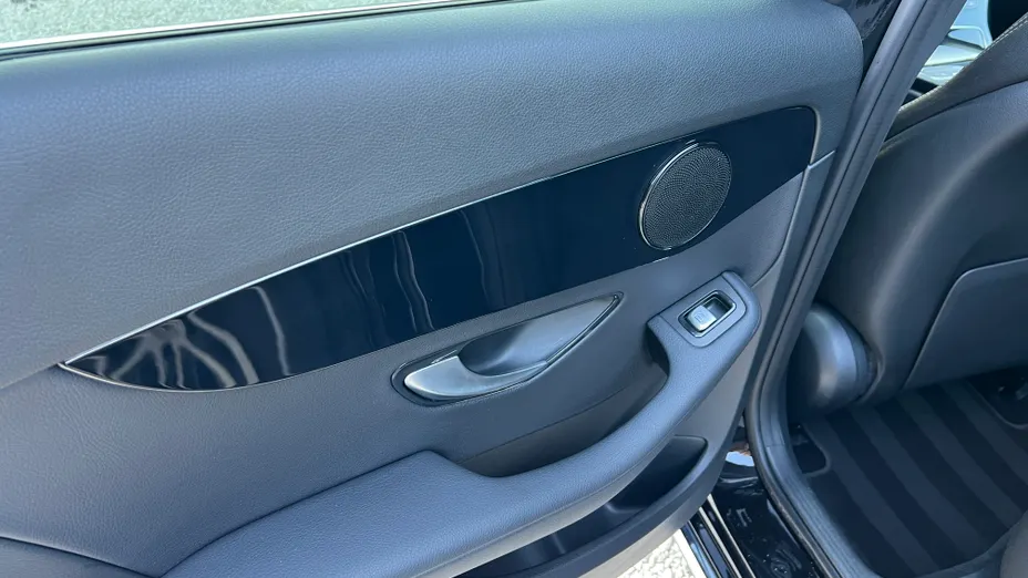 MERCEDES-BENZ C Klasa C 180 9G-TRONIC