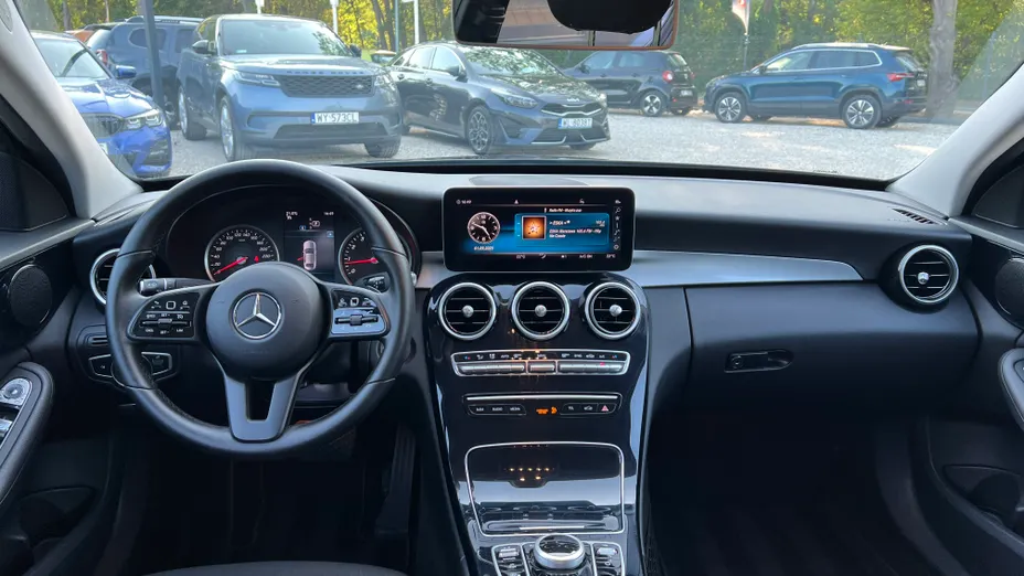 MERCEDES-BENZ C Klasa C 180 9G-TRONIC