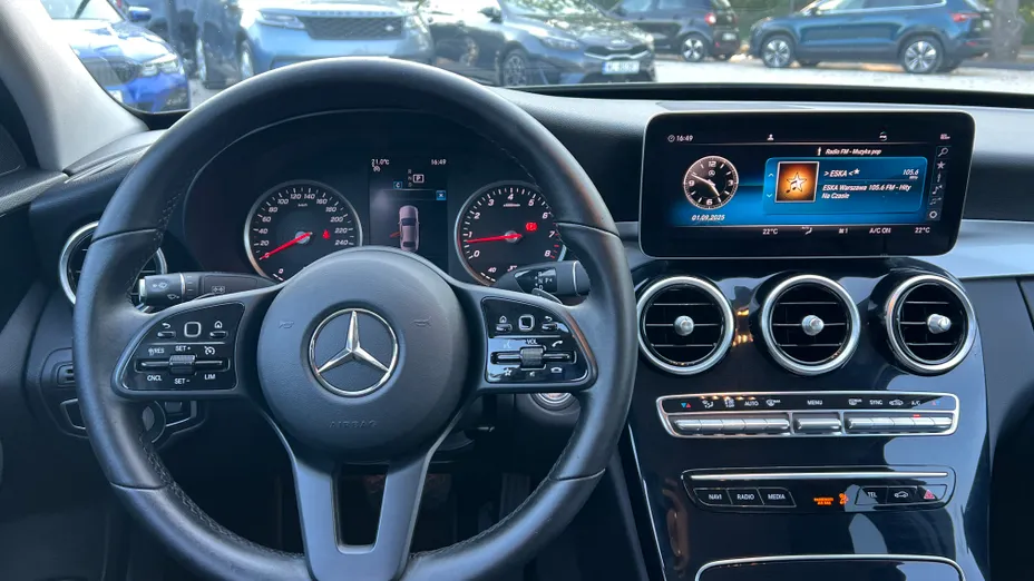 MERCEDES-BENZ C Klasa C 180 9G-TRONIC