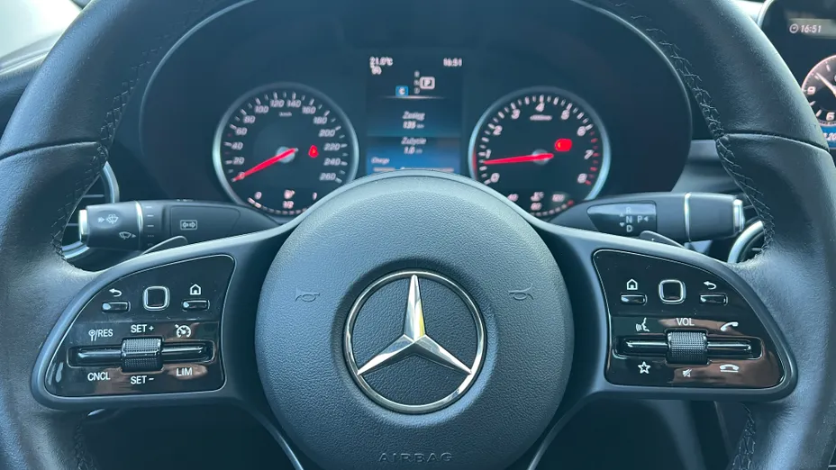 MERCEDES-BENZ C Klasa C 180 9G-TRONIC