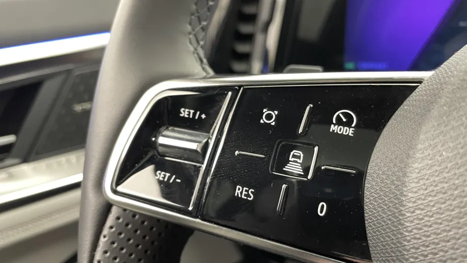 RENAULT Espace Espace 1.2 E-Tech Full Hybrid 200 Iconic MMT 7os.