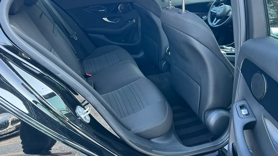 MERCEDES-BENZ C Klasa C 180 9G-TRONIC