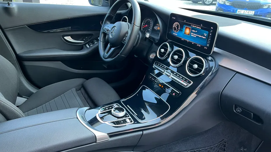 MERCEDES-BENZ C Klasa C 180 9G-TRONIC