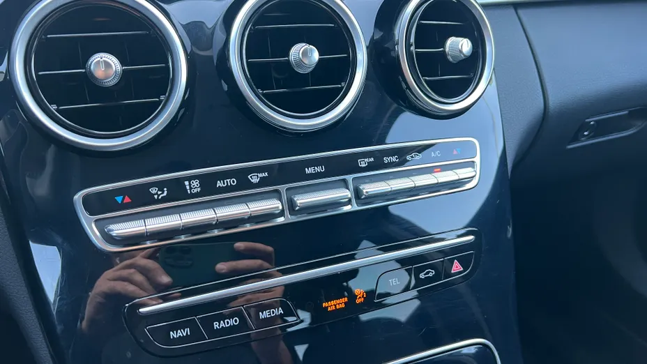 MERCEDES-BENZ C Klasa C 180 9G-TRONIC