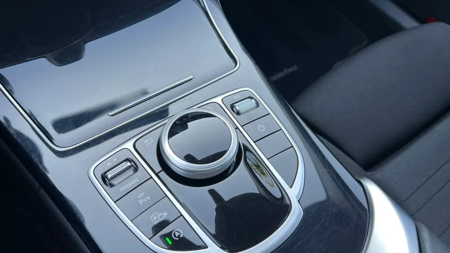 MERCEDES-BENZ C Klasa C 180 9G-TRONIC
