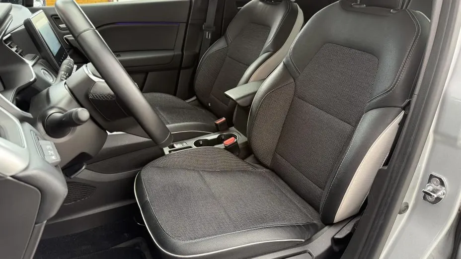 RENAULT Captur Captur 1.3 TCe mHEV Techno