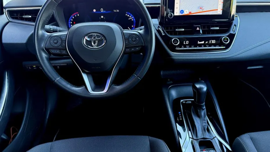TOYOTA Corolla Corolla 2.0 Hybrid Comfort