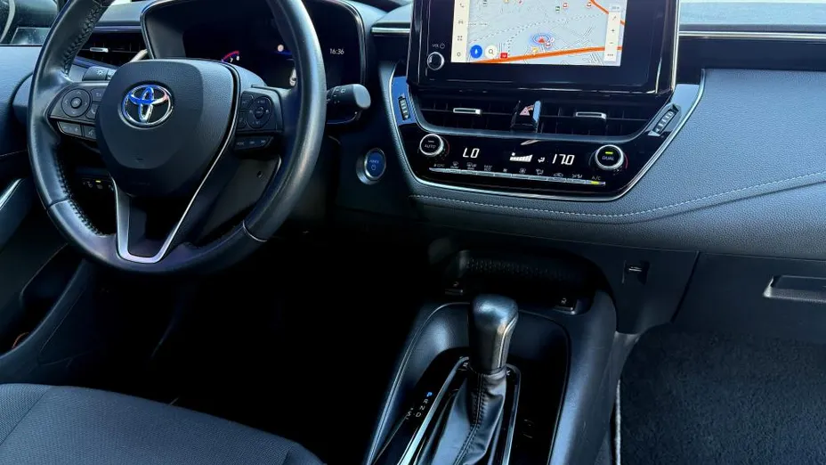 TOYOTA Corolla Corolla 2.0 Hybrid Comfort