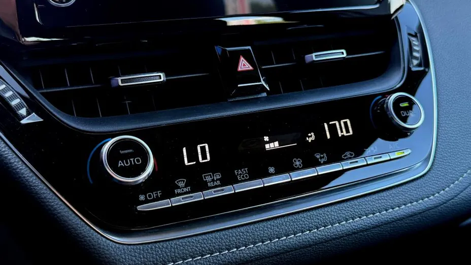 TOYOTA Corolla Corolla 2.0 Hybrid Comfort