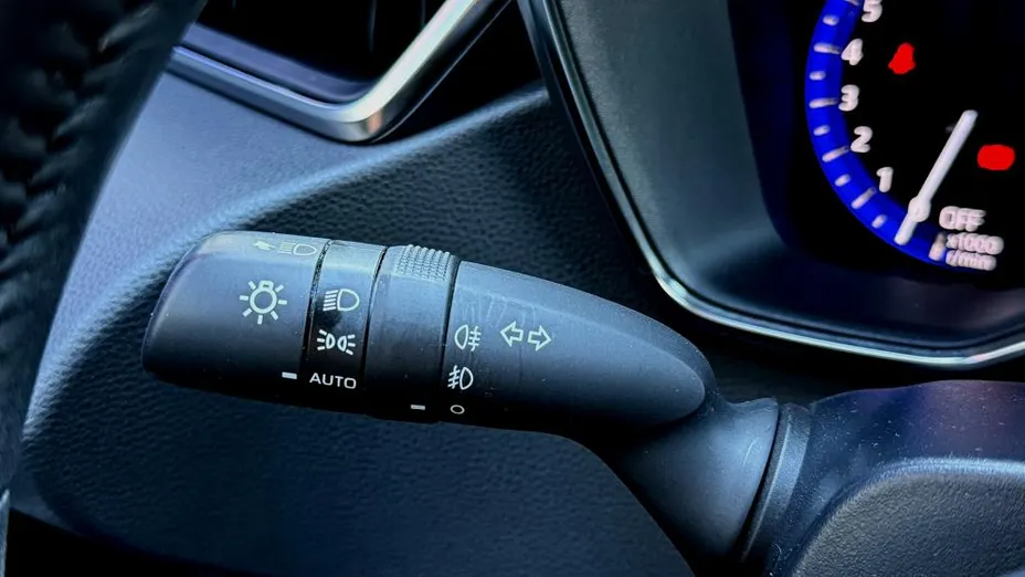 TOYOTA Corolla Corolla 2.0 Hybrid Comfort