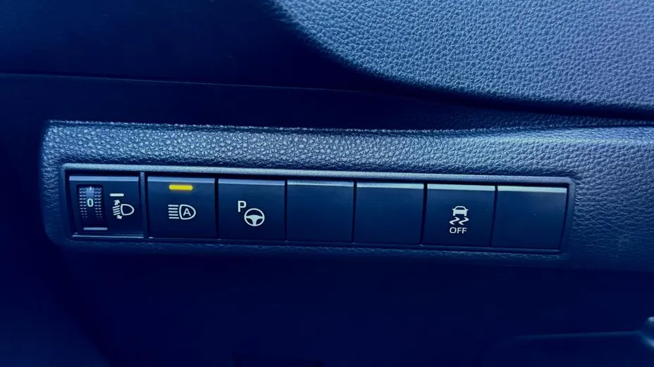TOYOTA Corolla Corolla 2.0 Hybrid Comfort