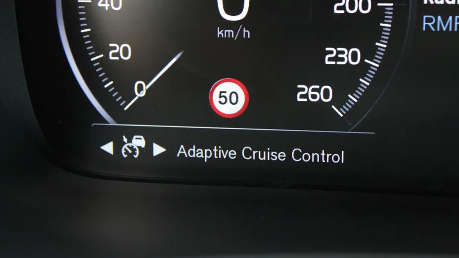 VOLVO V90 V90 CC D4 AWD aut