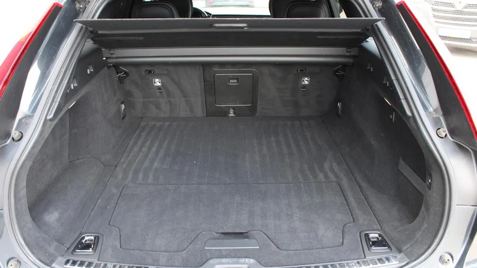 VOLVO V90 V90 CC D4 AWD aut