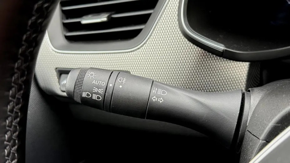 RENAULT Arkana Arkana 1.6 E-TECH Intens MMT