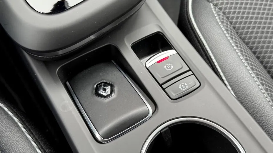 RENAULT Arkana Arkana 1.6 E-TECH Intens MMT