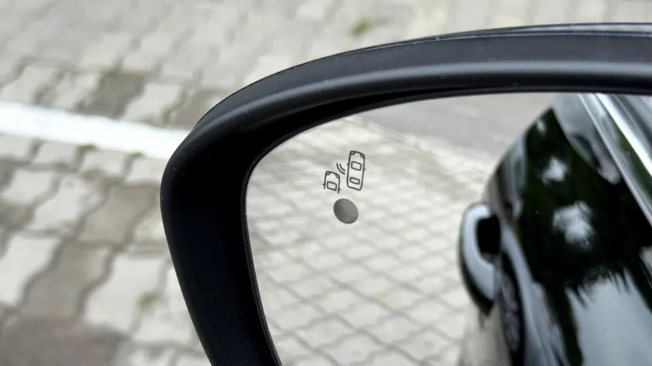 RENAULT Arkana Arkana 1.6 E-TECH Intens MMT