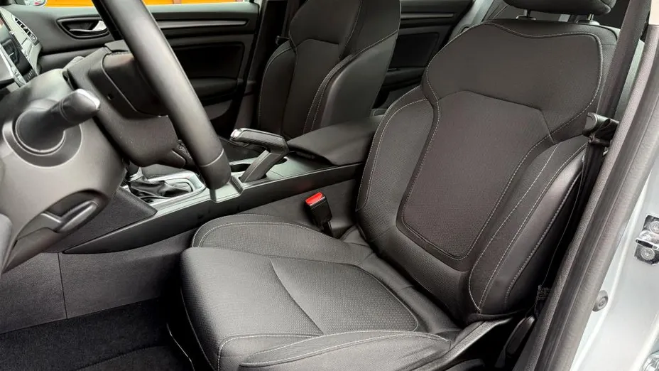 RENAULT Megane Megane 1.5 Blue dCi Intens EDC