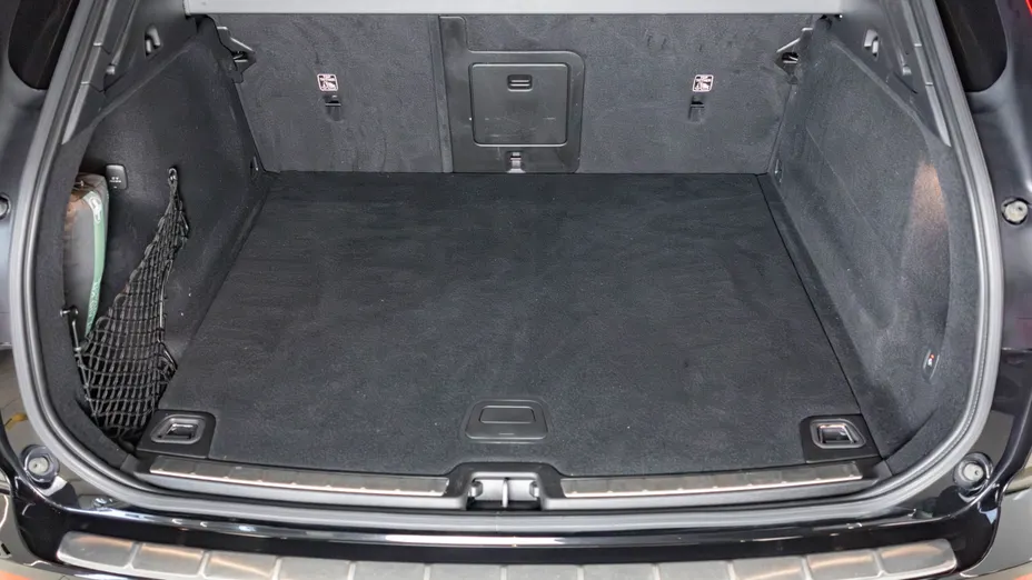 VOLVO XC60 XC60 B4 D AWD Plus Dark aut