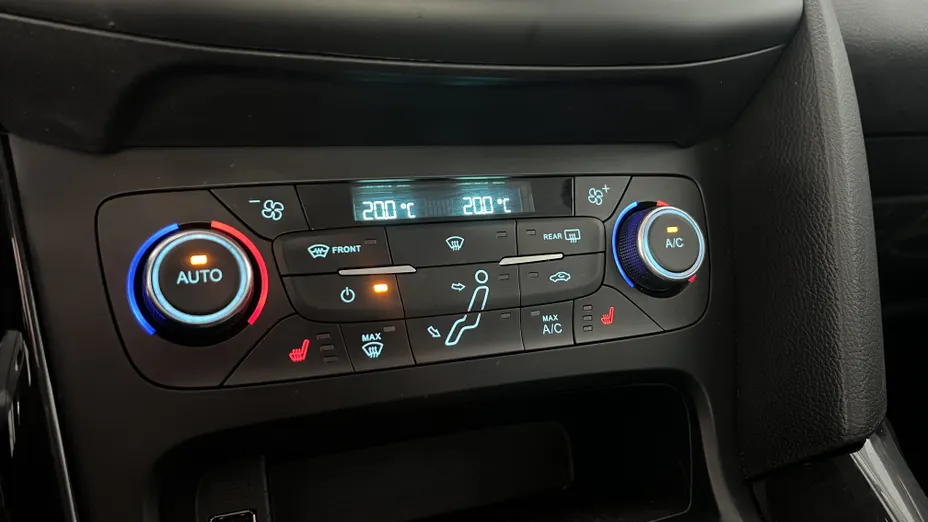 FORD Focus Focus 1.0 EcoBoost Titanium ASS