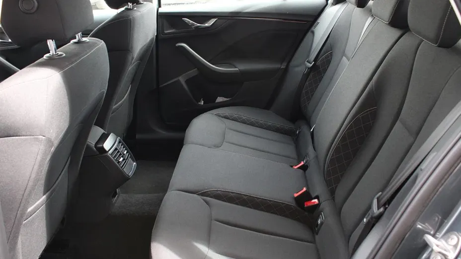SKODA Kamiq Kamiq 1.0 TSI Active