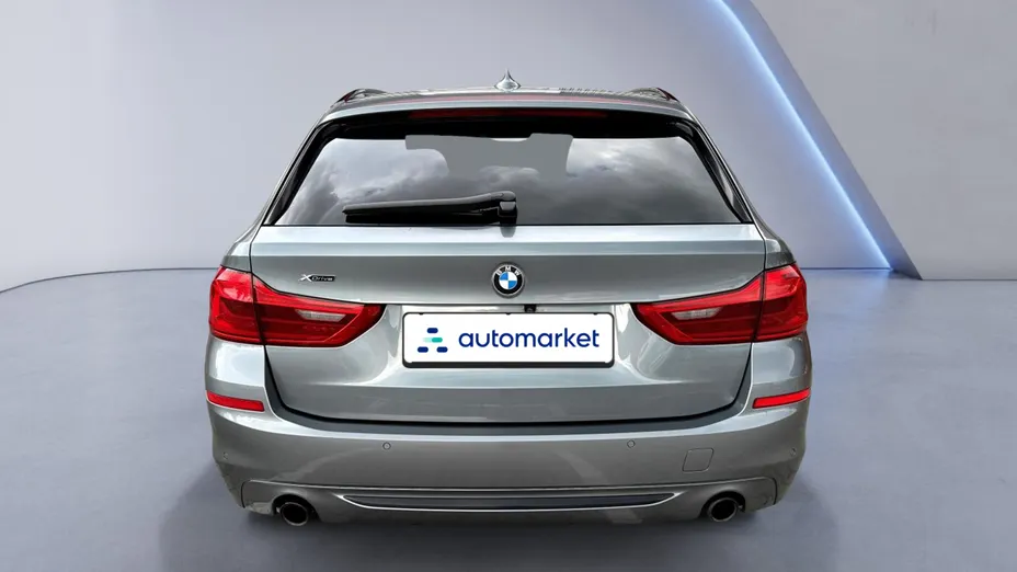 BMW Seria 5 520d xDrive sport-aut