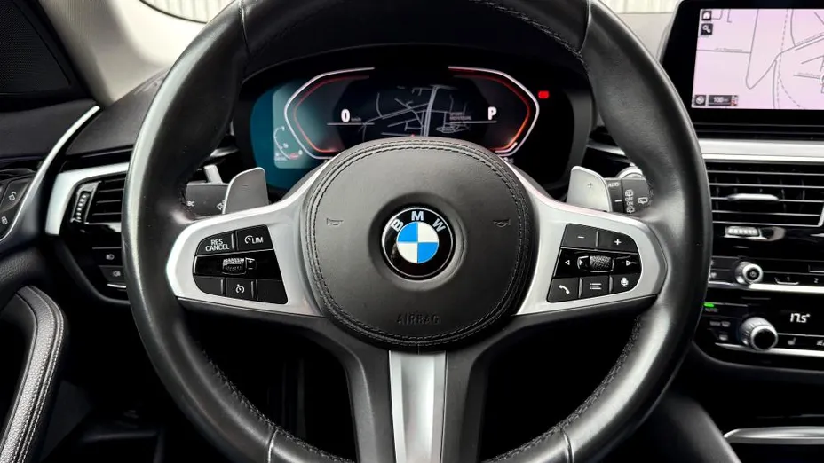 BMW Seria 5 520d xDrive sport-aut