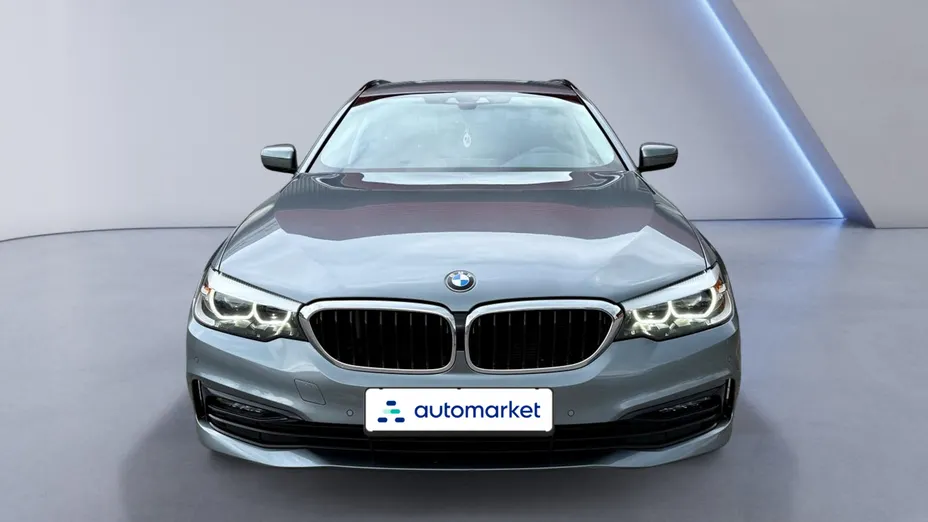 BMW Seria 5 520d xDrive sport-aut