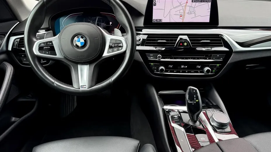 BMW Seria 5 520d xDrive sport-aut