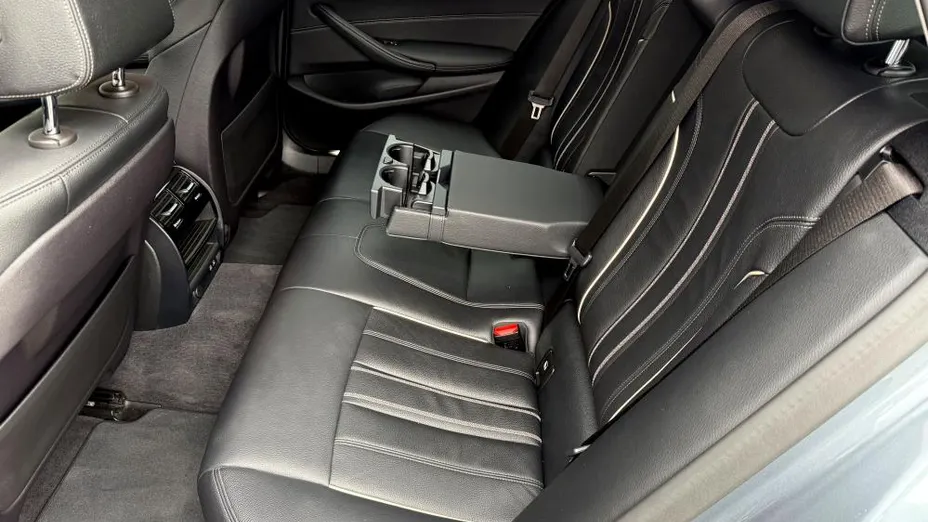 BMW Seria 5 520d xDrive sport-aut